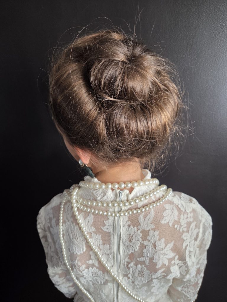 Chignon haut Coiffure victorienne Mariage