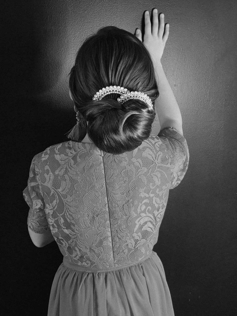 Chignon dos
